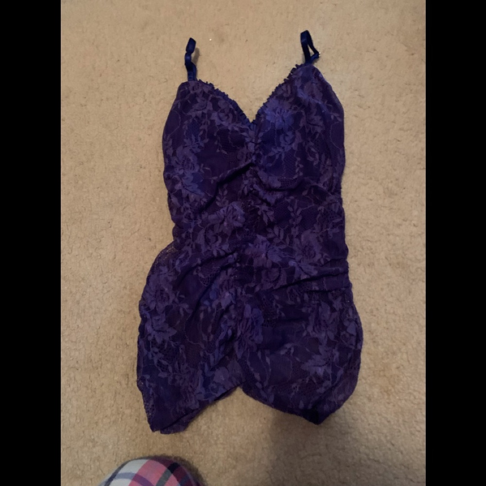 **NEW LISTING** Bebe Lace Camisole